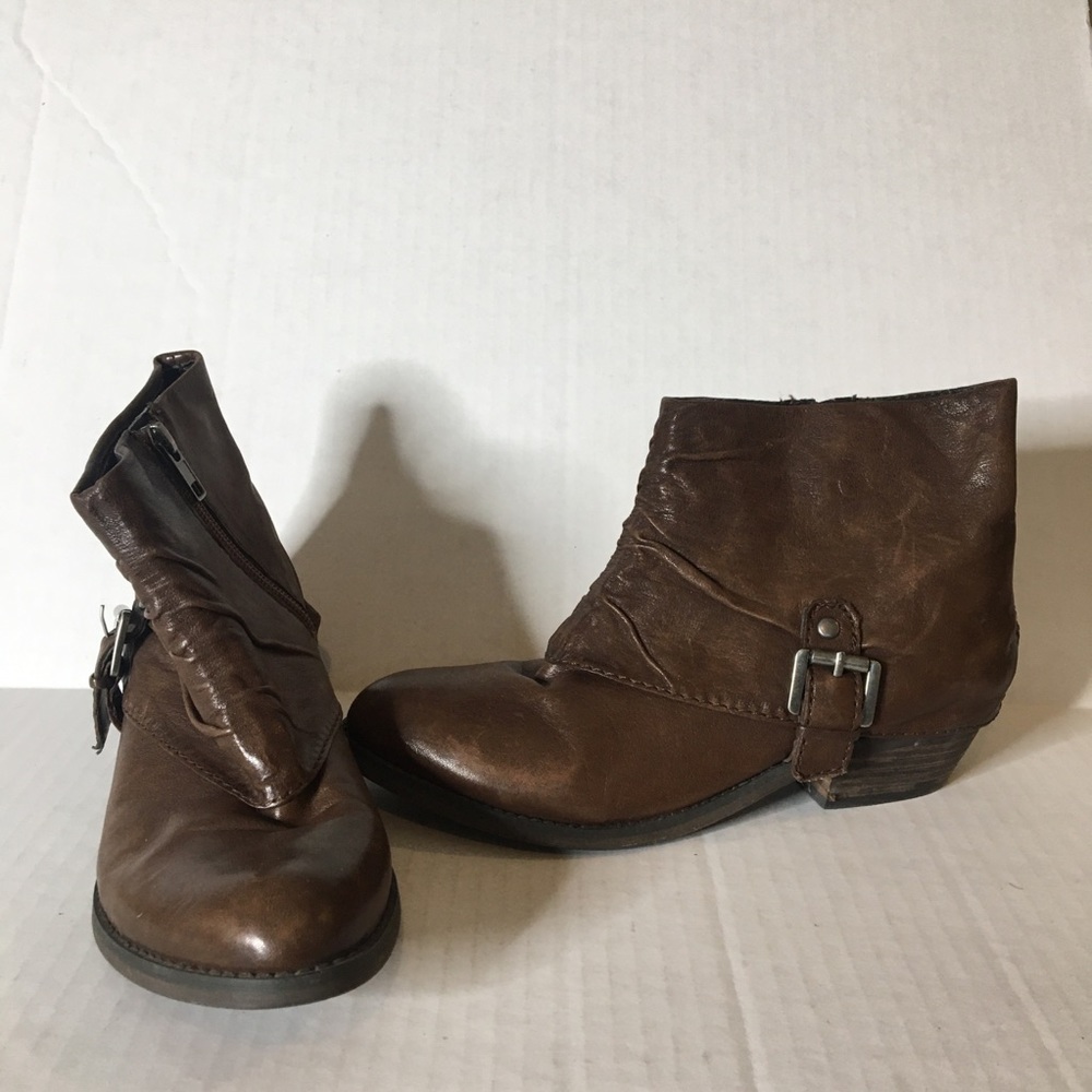 Marc Fisher Brown booties. Size 6